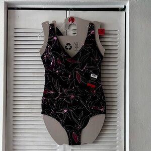 Eddie Bauer Ruched Shaping One Piece Swimsuit